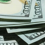 pile $100 bills