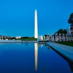 washington monument reflecting pool