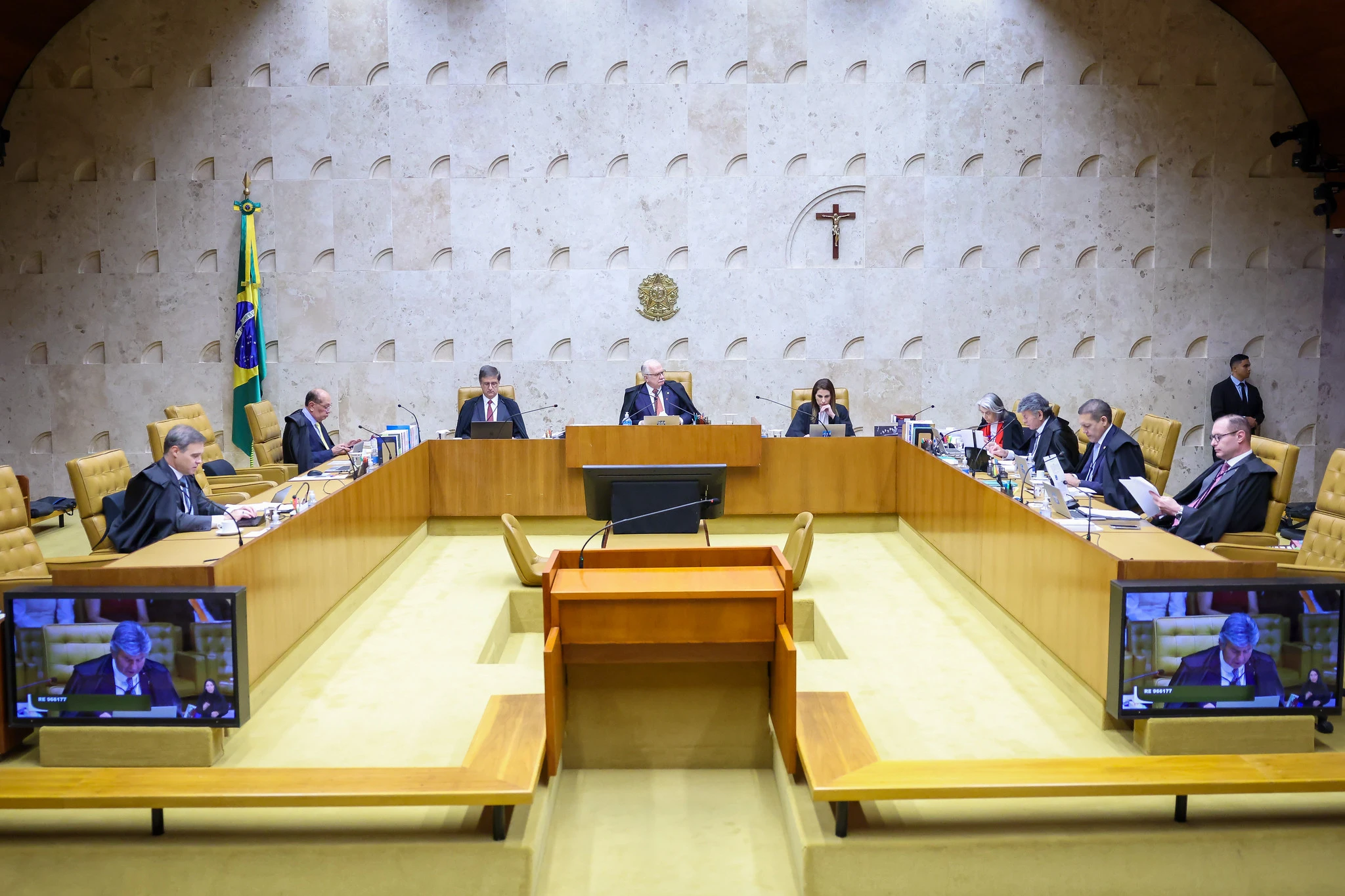 STF adia discussão da RE 966177 para 2027