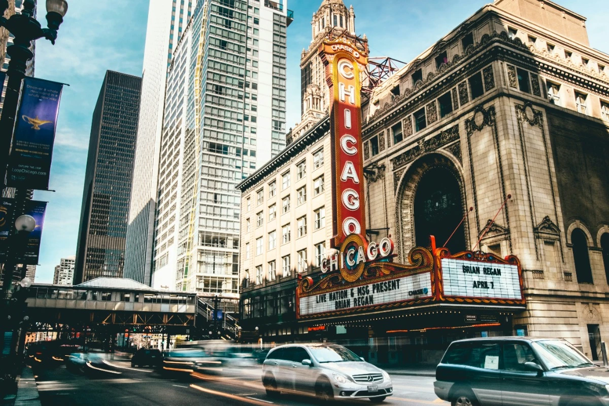 chicago marquis on theater building