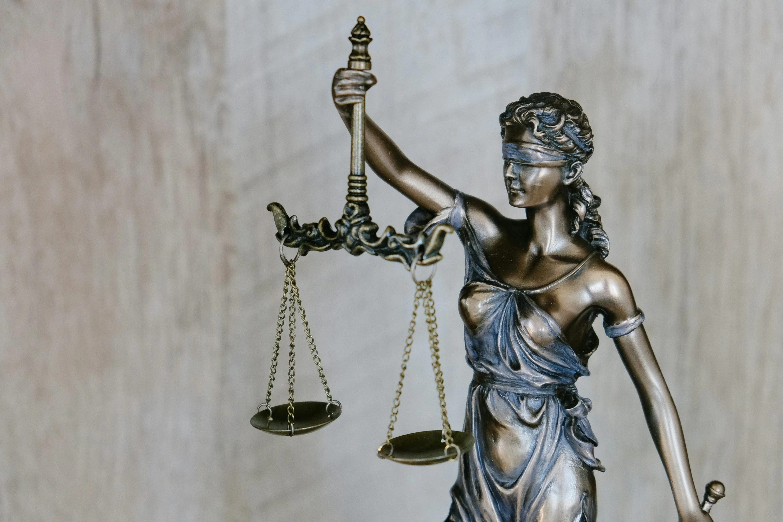 Swedish court overturns ruling against Roar Vegas