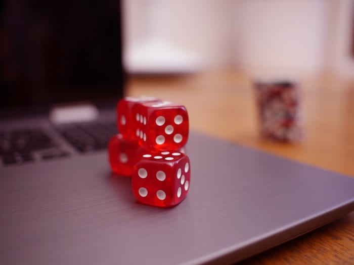 gambling dice games at home