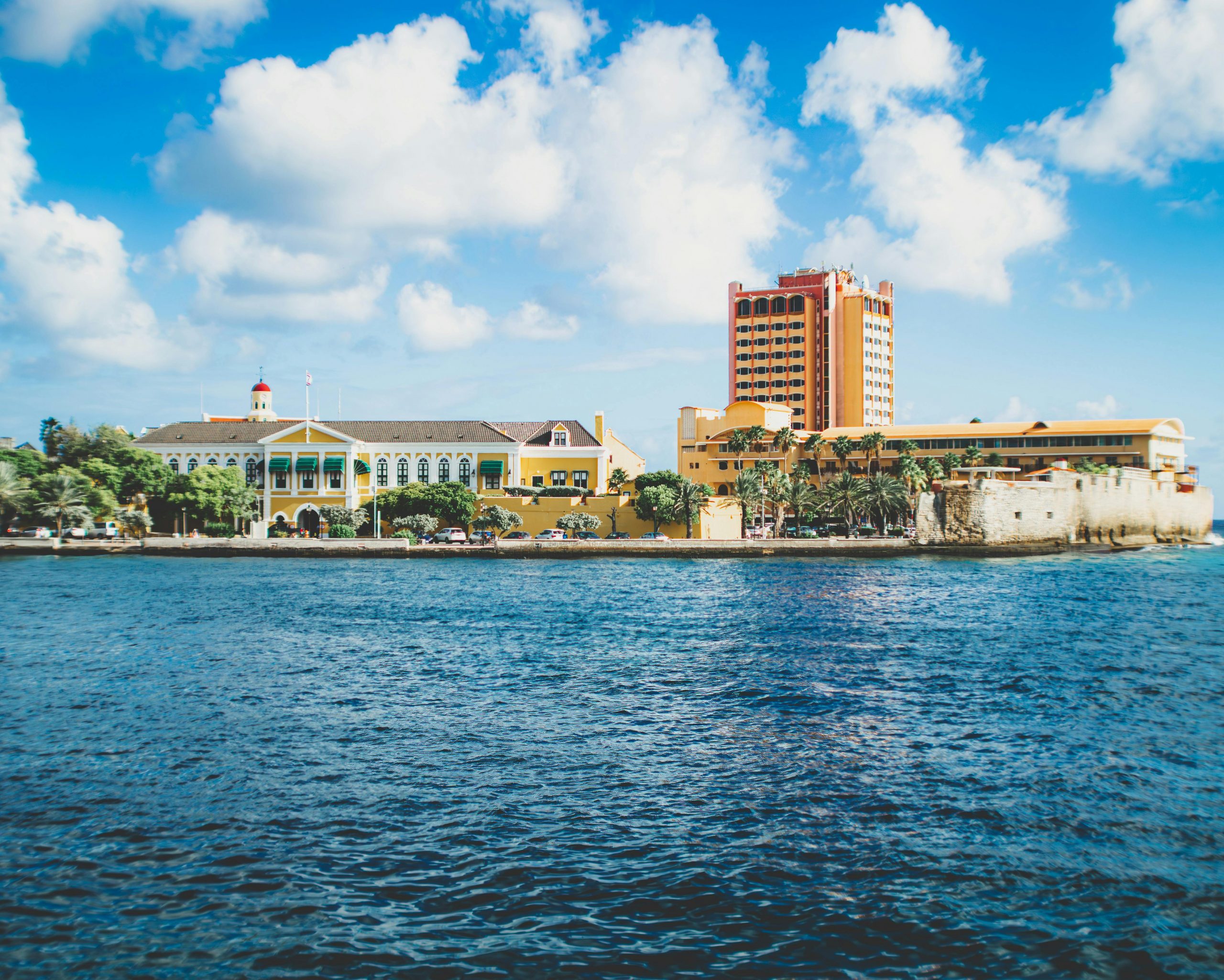 Influx of gaming applications causes licensing delays in Curaçao, says regulator